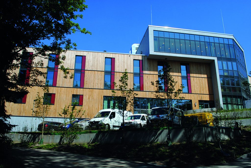 Moderne-Gebäude_Jugendherberge Vogelsang